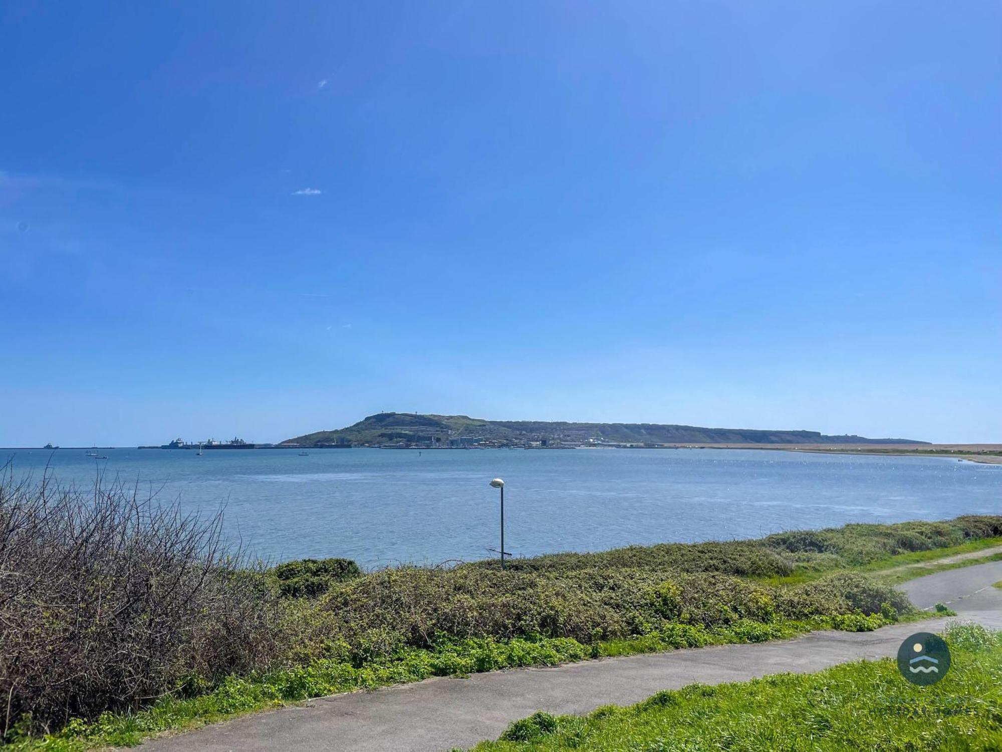 Spindrift - Views Of Chesil Beach Dog Friendly Уэймут Экстерьер фото